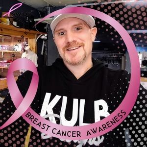 Meet your Posher, Dennis